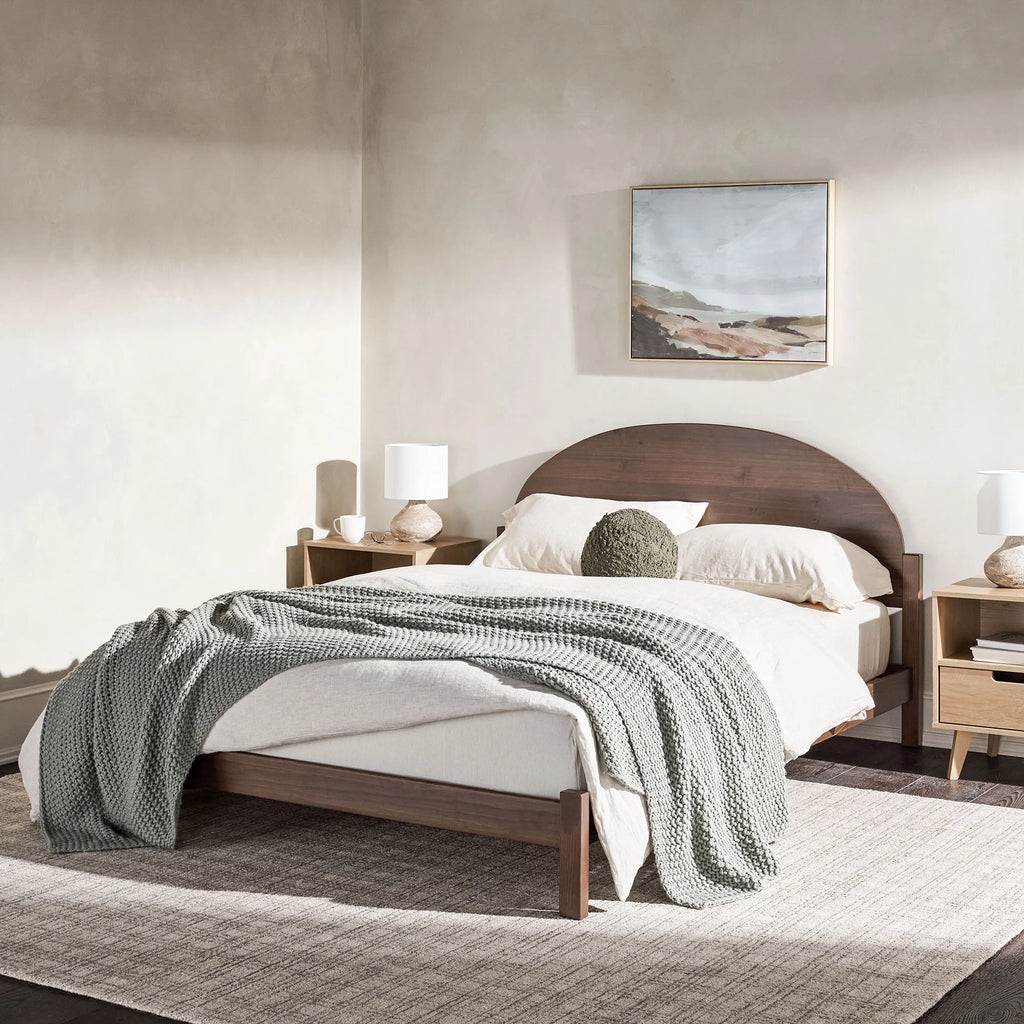 Solid Wood Queen Bed G5378