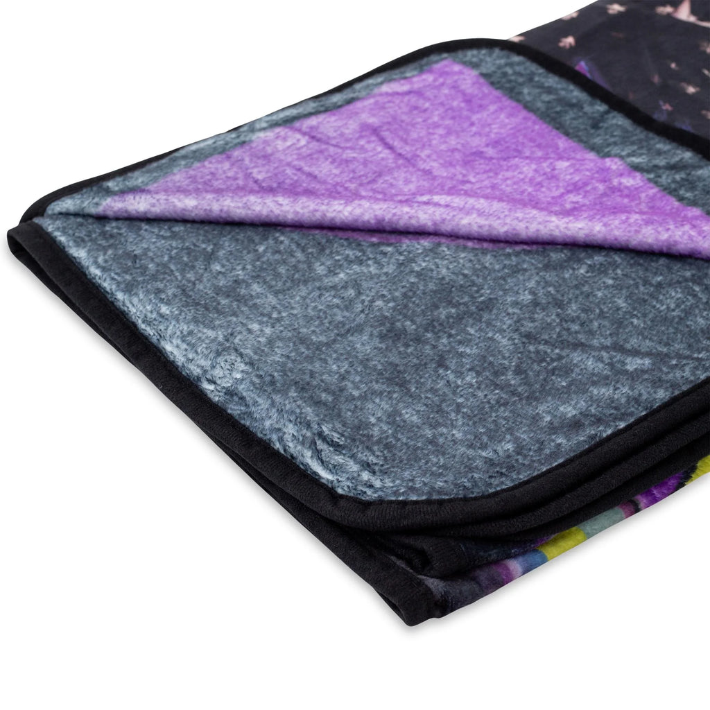 Wednesday Raschel Throw Blanket 45 x 60 Inches N53450
