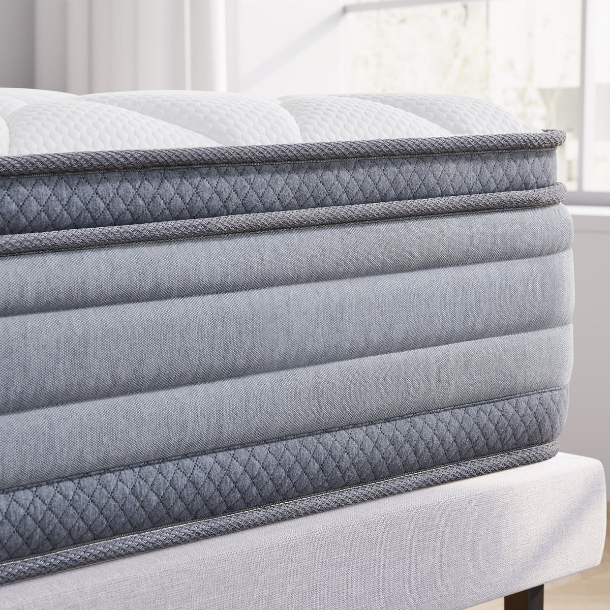 Queen 9" Hybrid Gel Memory Foam Innerspring Mattress C442