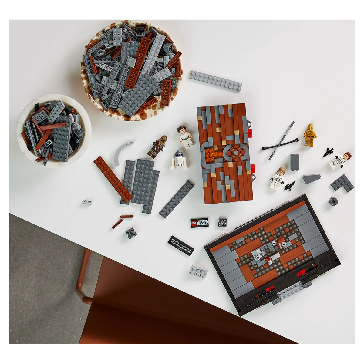 Building Set with 6 Figures H711
