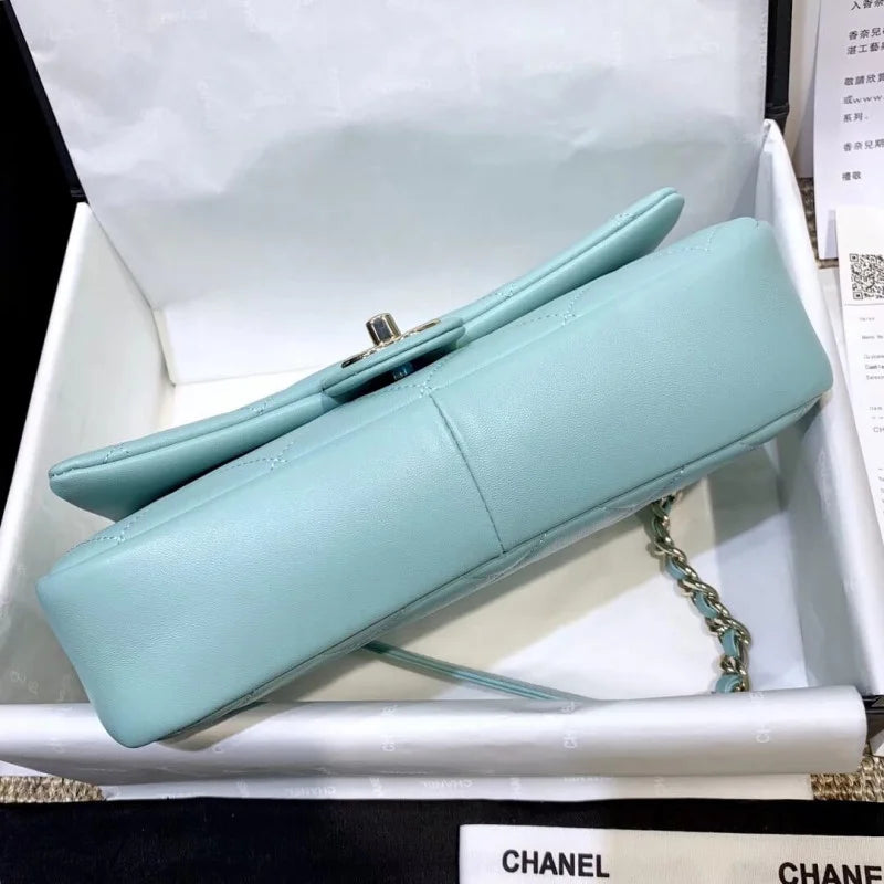 Flap Bag With Large Bi-Color Chain H61379
