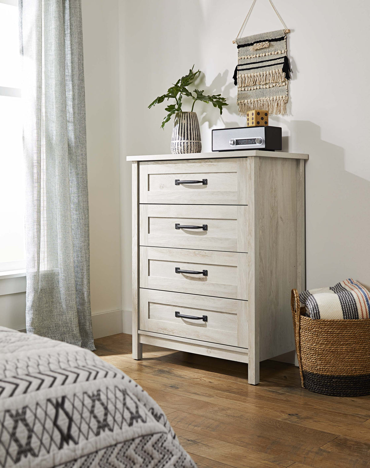 4 Drawer Chest A977