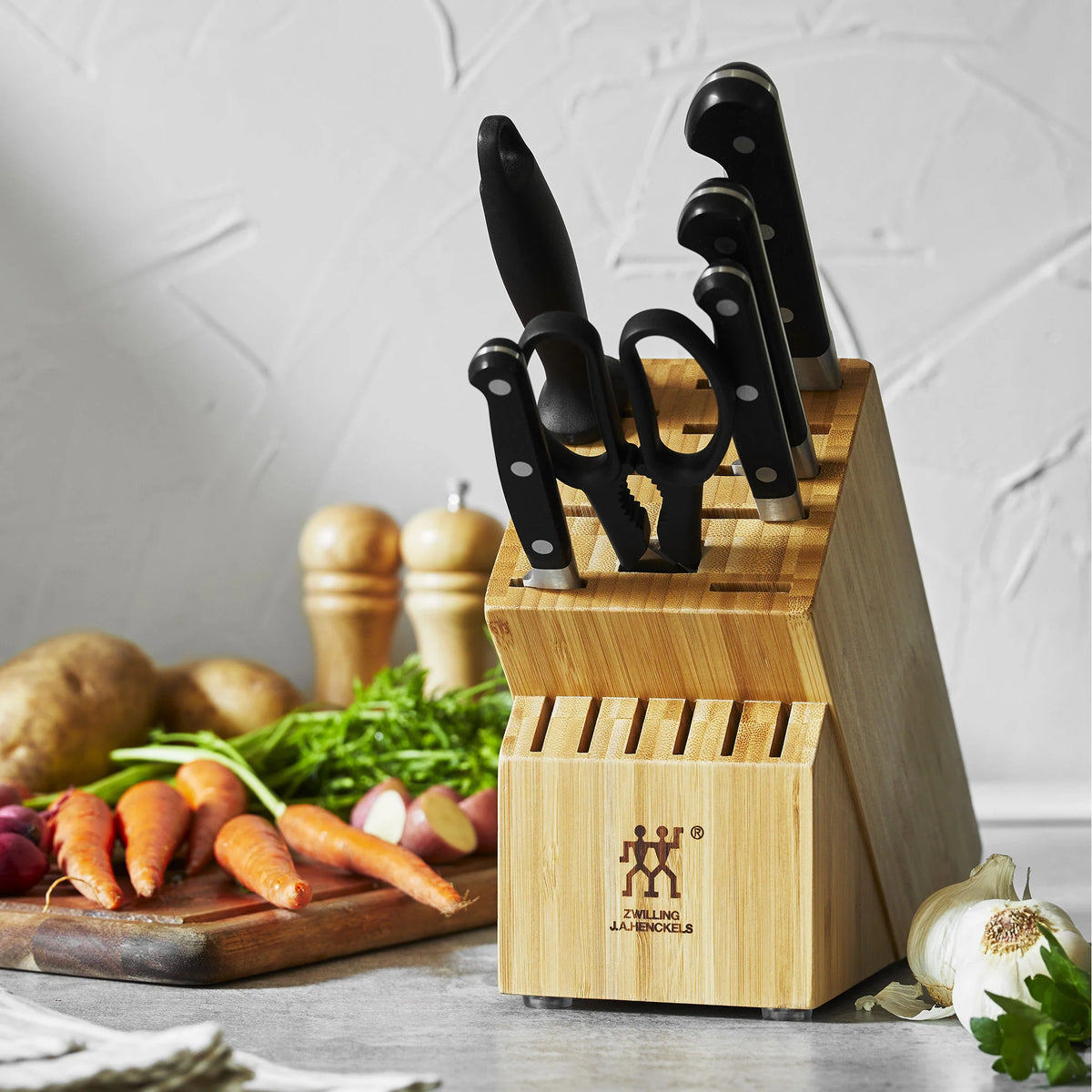 7pc Knife Set in Bamboo Block P801937