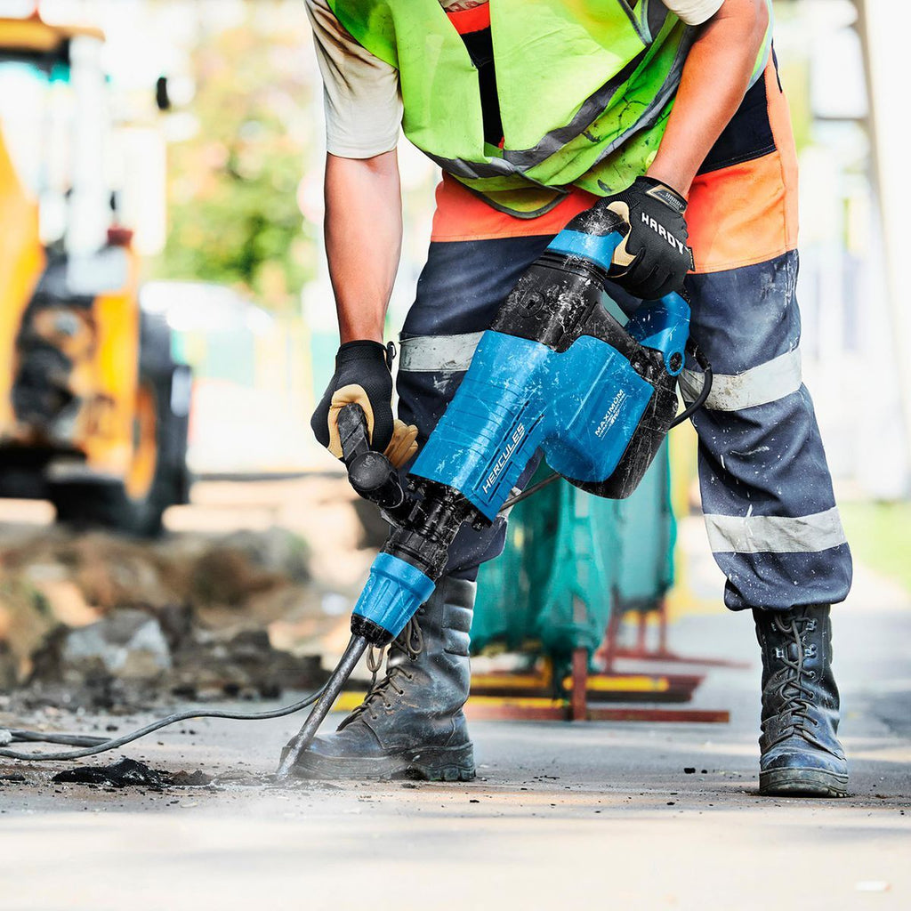14.5 Amp SDS-MAX Demolition Hammer L70506