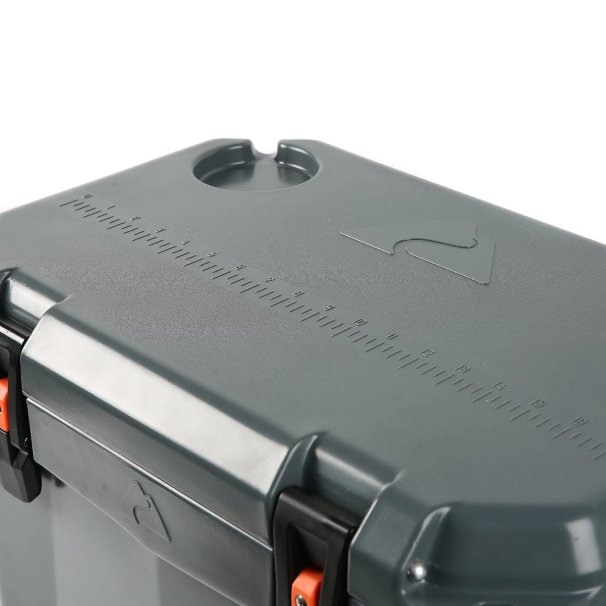 26 Quart Roto-Molded Cooler O273
