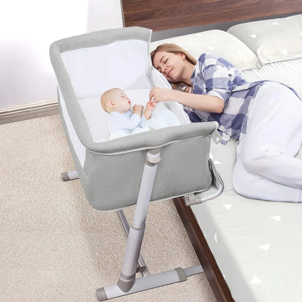 Baby Bassinet with Mattress and 9 Height Positions J15821