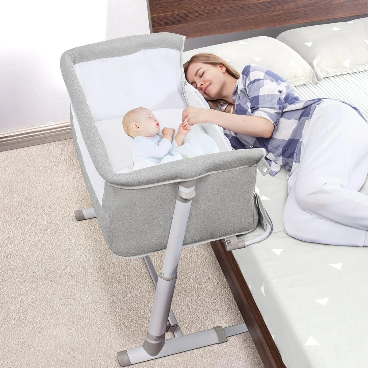 Baby Bassinet with Mattress and 9 Height Positions J15821