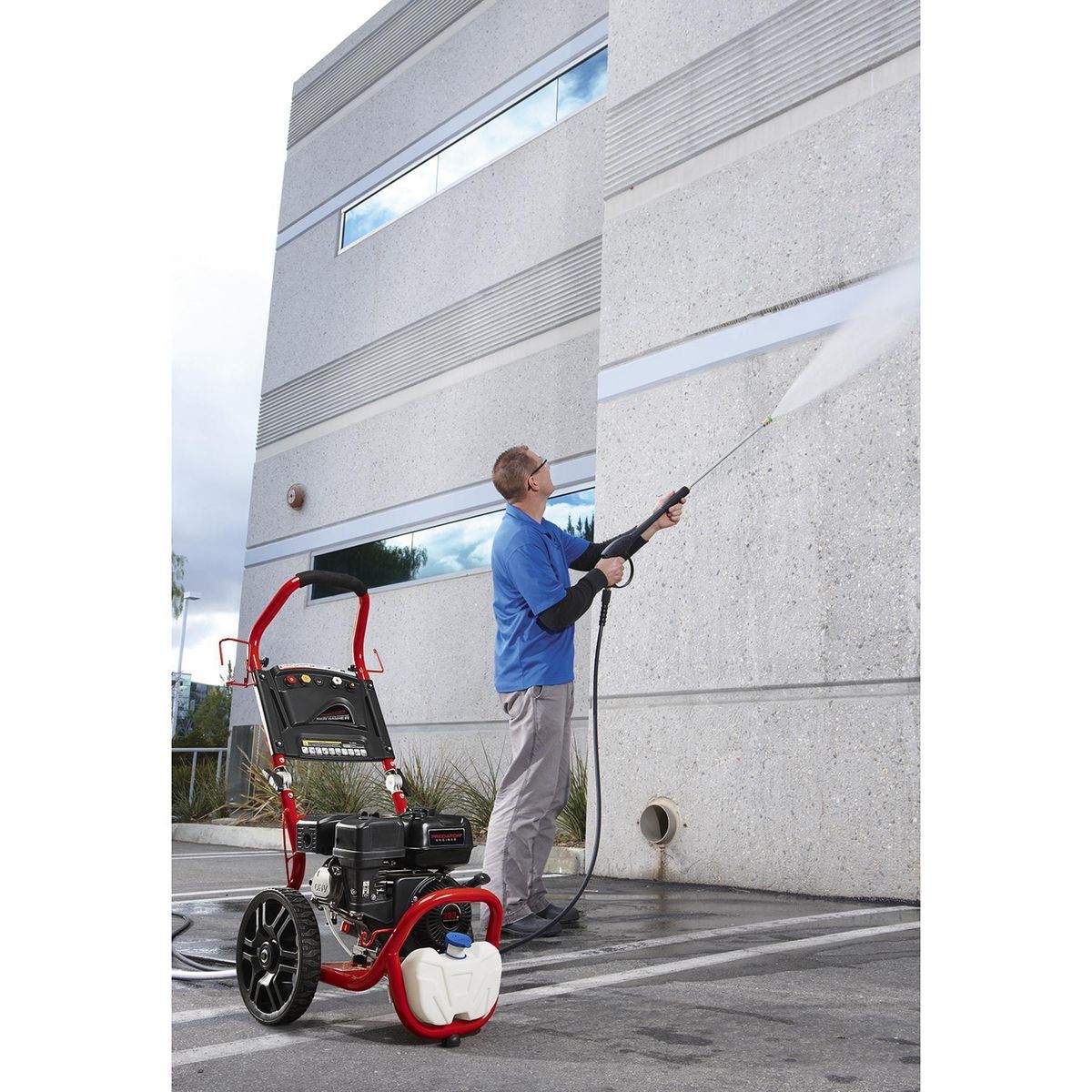 3200 PSI 2.8 GPM Pressure Washer K359