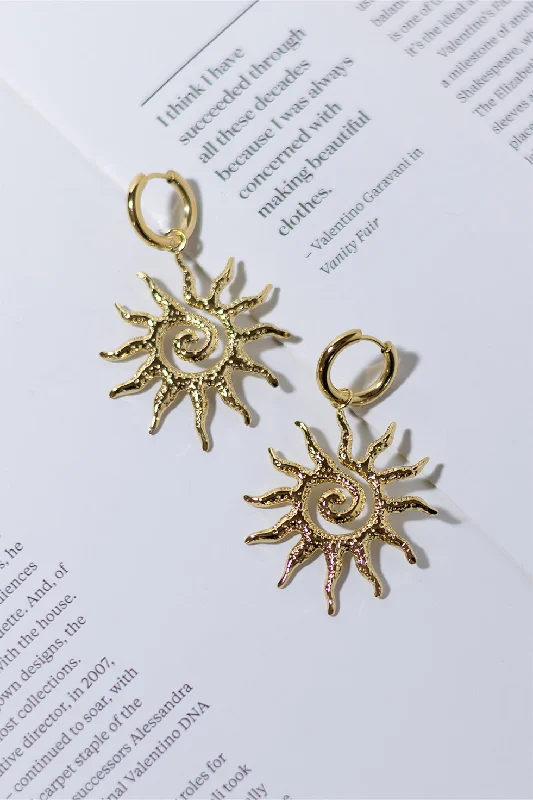 GOLD PLATED SUNLIGHT EARRINGS